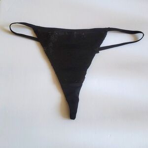 NWOT  SKIMS  SEQUIN  STRING THONG  PANTIES